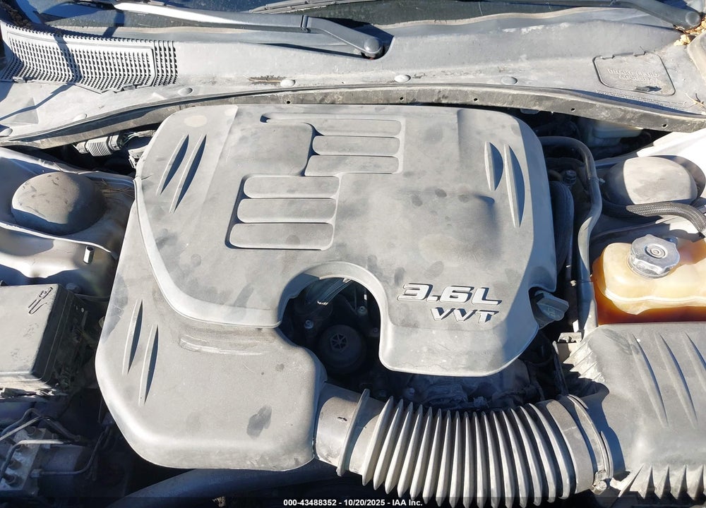 2014 CHRYSLER 300 VIN: 2C3CCAAG7EH181109