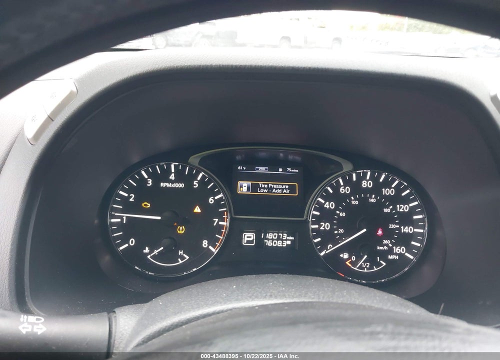 2015 NISSAN PATHFINDER VIN: 5N1AR2MM1FC682568