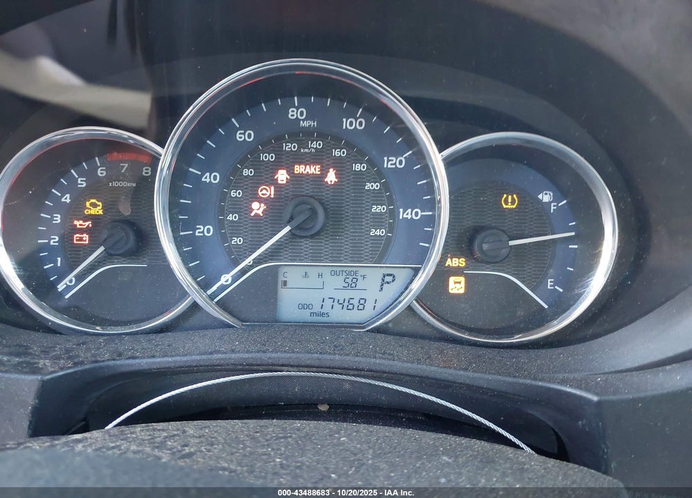 2014 TOYOTA COROLLA VIN: 2T1BPRHE8EC037402