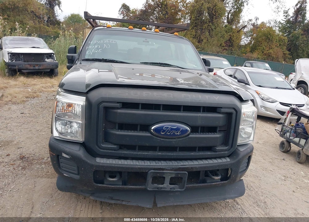 2015 FORD F-350 XL VIN: 1FD8W3A62FED72064