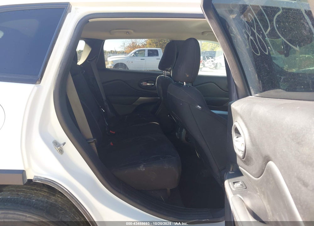 2021 JEEP CHEROKEE LATITUDE 4X4 VIN: 1C4PJMCB6MD193222