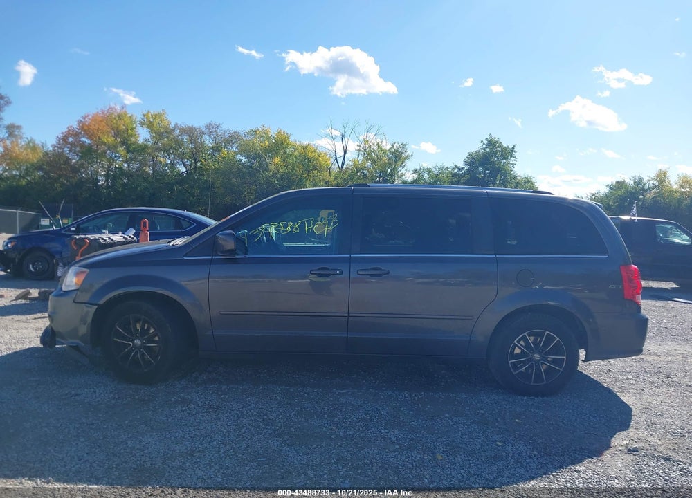 2017 DODGE GRAND CARAVAN SXT VIN: 2C4RDGCG3HR801391