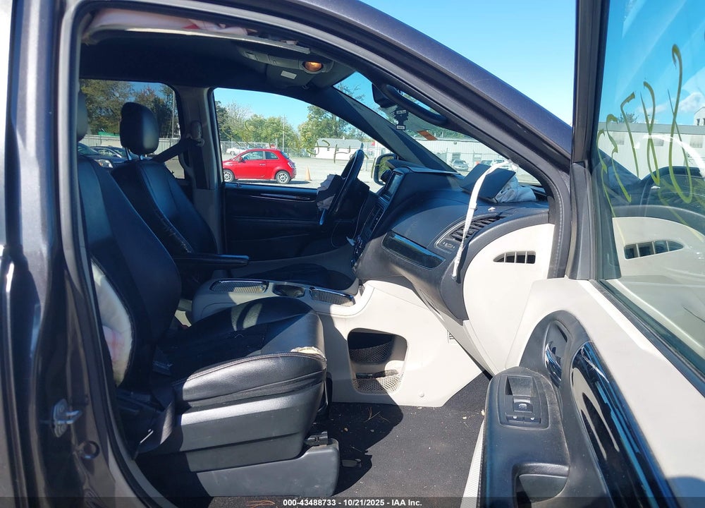 2017 DODGE GRAND CARAVAN SXT VIN: 2C4RDGCG3HR801391