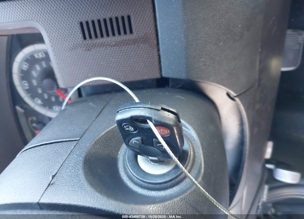 2008 FORD ESCAPE XLT VIN: 1FMCU03158KB05361