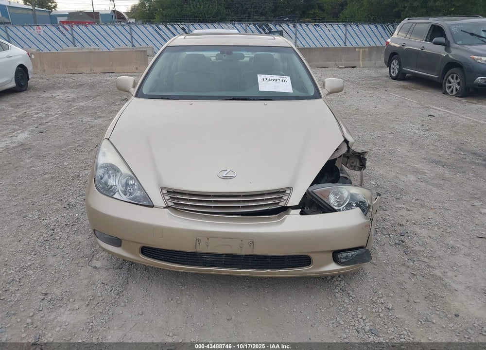 2002 LEXUS ES 300 VIN: JTHBF30G420067854