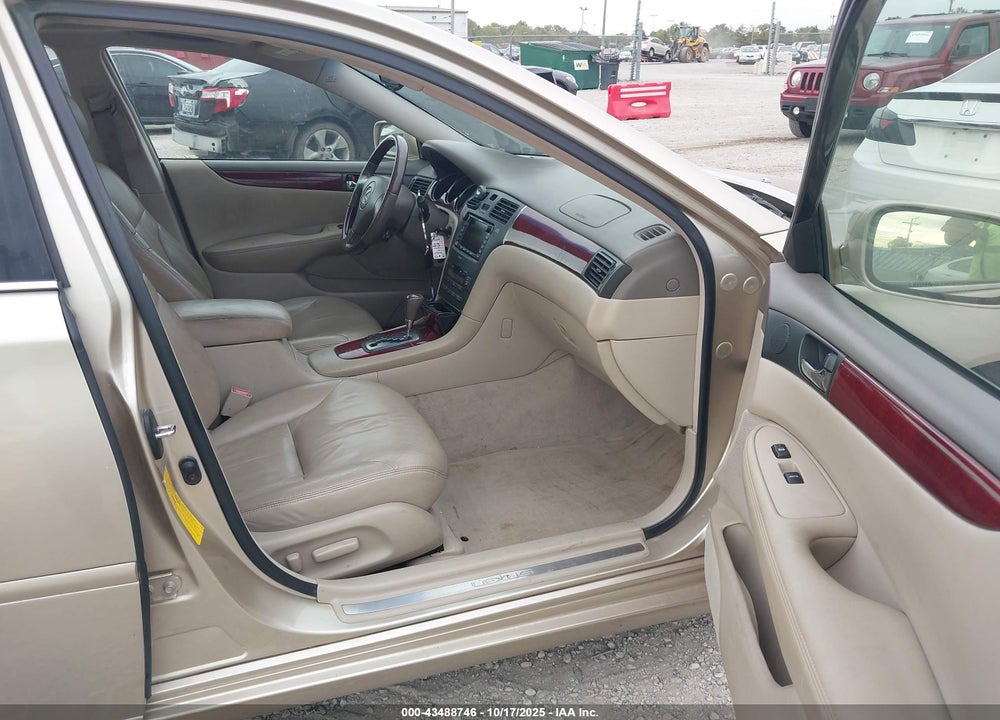 2002 LEXUS ES 300 VIN: JTHBF30G420067854