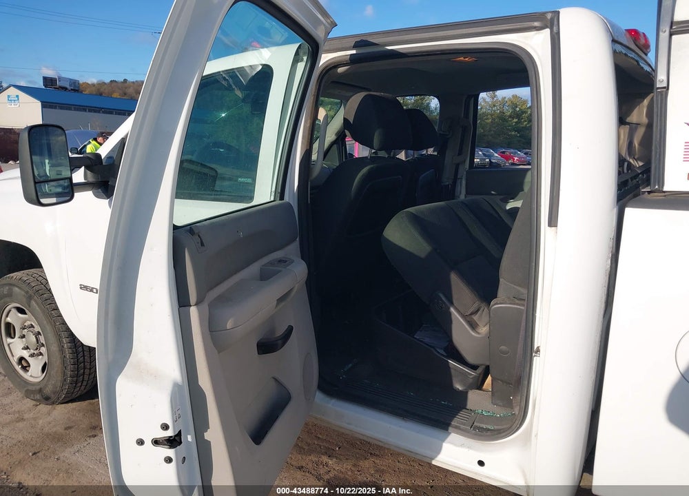2014 CHEVROLET SILVERADO 2500HD WORK TRUCK VIN: 1GC1KVCG9EF145773
