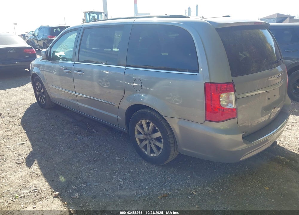 2015 CHRYSLER TOWN & COUNTRY TOURING VIN: 2C4RC1BG2FR582471