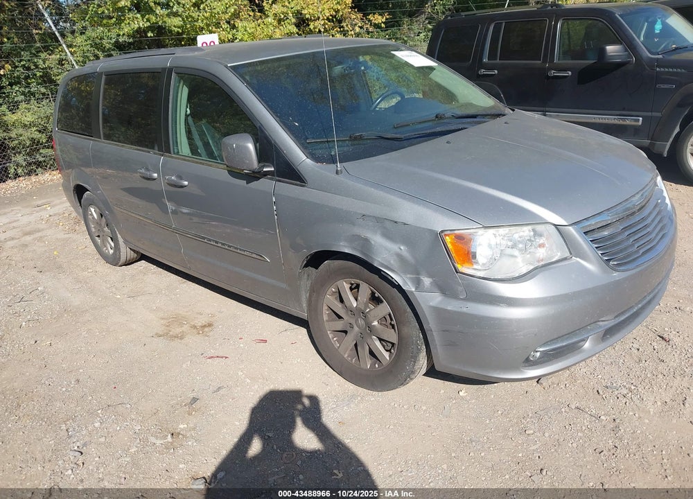 2015 CHRYSLER TOWN & COUNTRY TOURING VIN: 2C4RC1BG2FR582471