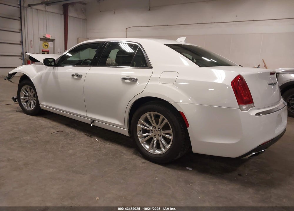 2017 CHRYSLER 300C VIN: 2C3CCAEG4HH596564