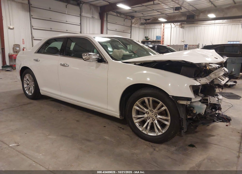 2017 CHRYSLER 300C VIN: 2C3CCAEG4HH596564