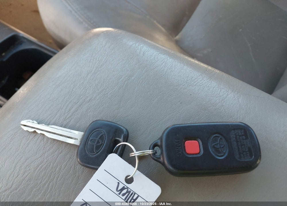 2005 TOYOTA CAMRY LE VIN: 4T1BE32KX5U552563