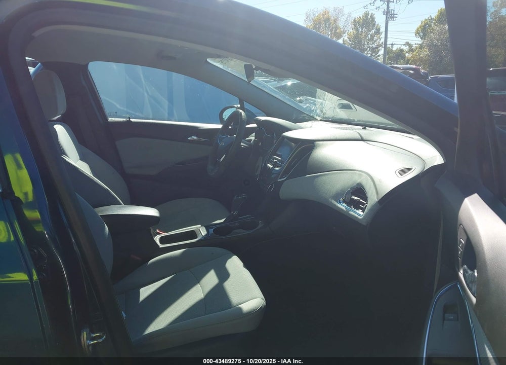 2019 CHEVROLET CRUZE LT VIN: 1G1BE5SM8K7123720