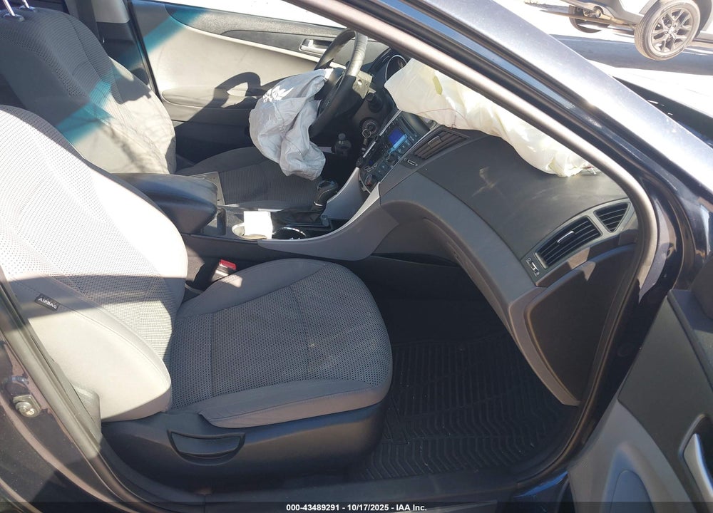 2012 HYUNDAI SONATA VIN: 5NPEB4AC8CH341024