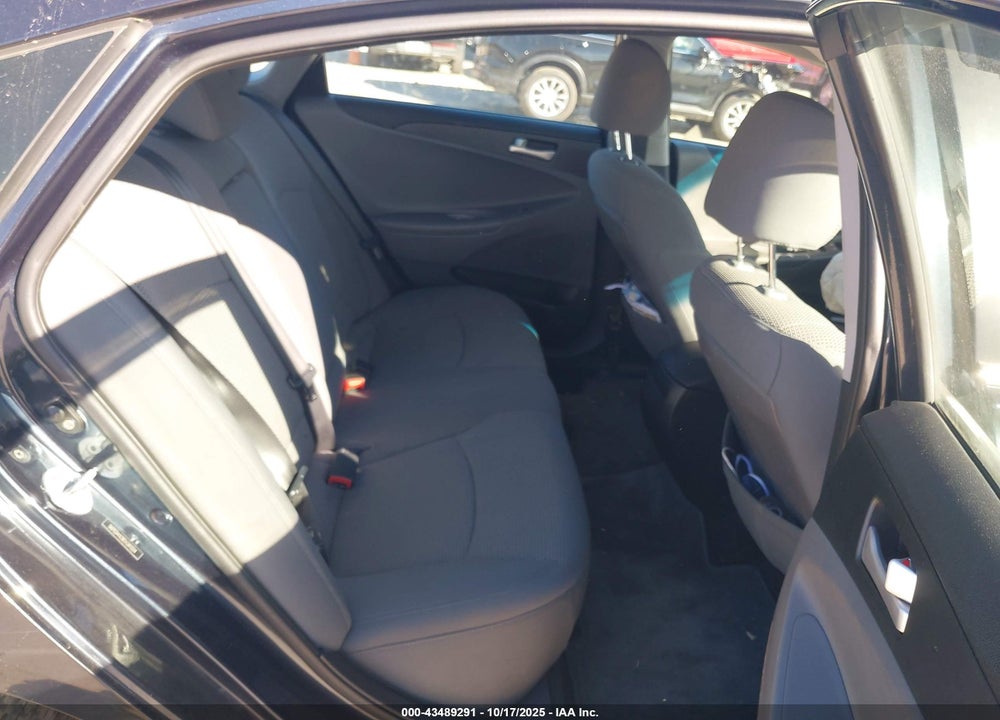 2012 HYUNDAI SONATA VIN: 5NPEB4AC8CH341024