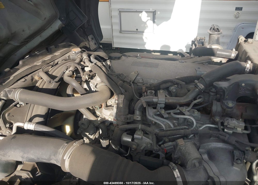 2019 ISUZU NPR XD VIN: JALC4W169K7K00360