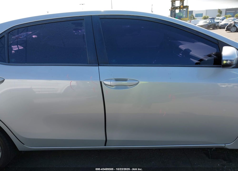 2019 TOYOTA COROLLA SE VIN: 5YFBURHE2KP887949