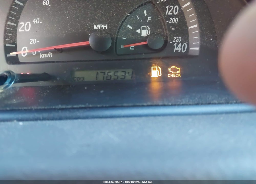 2002 TOYOTA CAMRY LE VIN: 4T1BE32KX2U512284