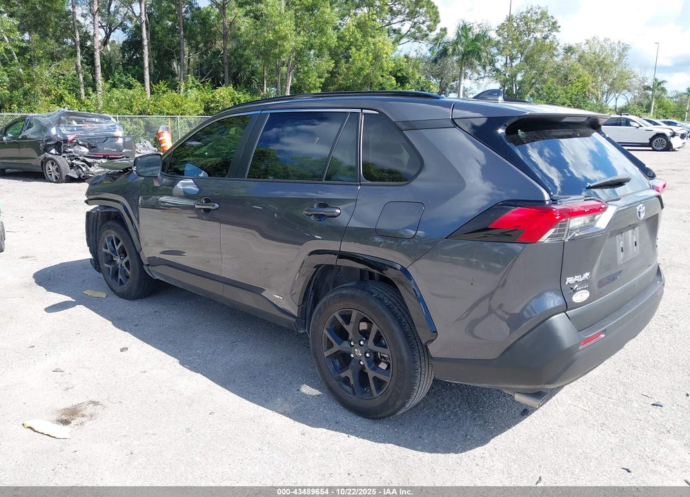2024 TOYOTA RAV4 HYBRID XLE VIN: JTMRWRFV4RJ060139