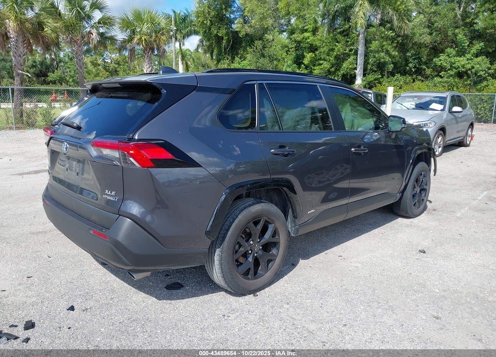 2024 TOYOTA RAV4 HYBRID XLE VIN: JTMRWRFV4RJ060139