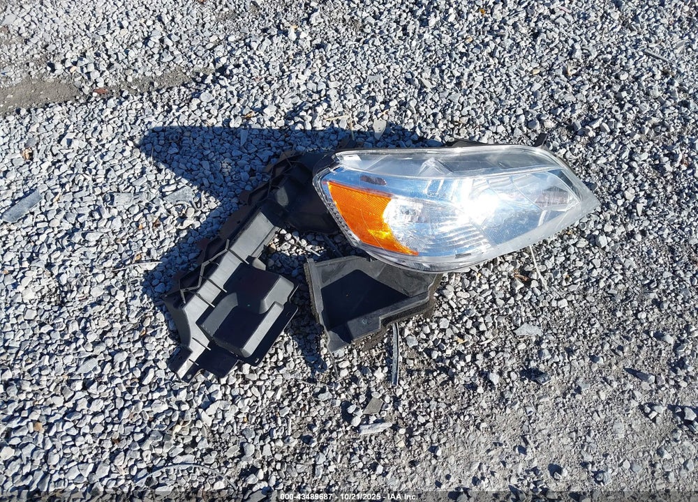 2021 NISSAN NV200  CARGO SV XTRONIC CVT VIN: 3N6CM0KN1MK706366
