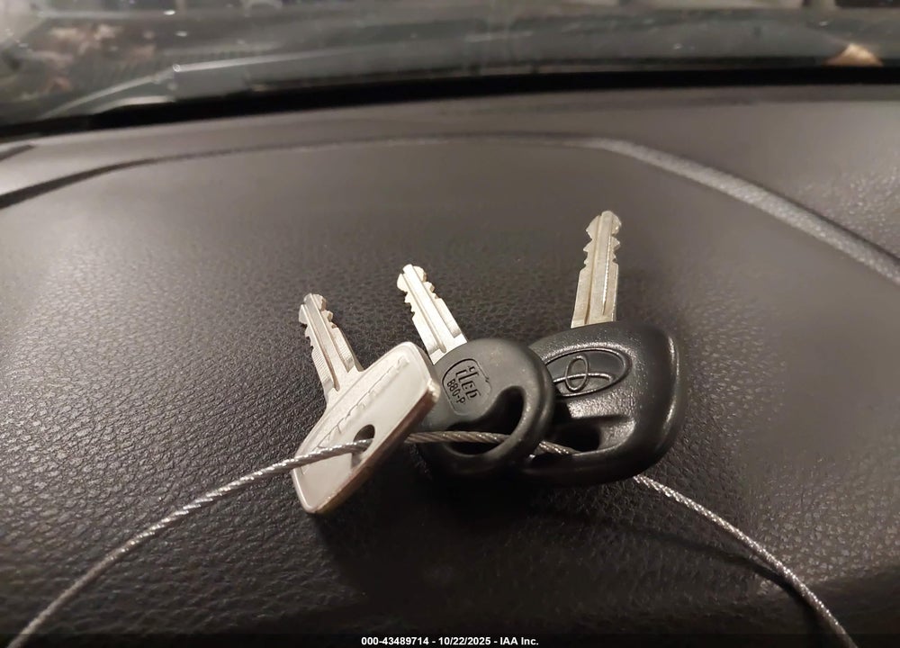 2018 TOYOTA TACOMA VIN: 5TFSX5EN4JX062161