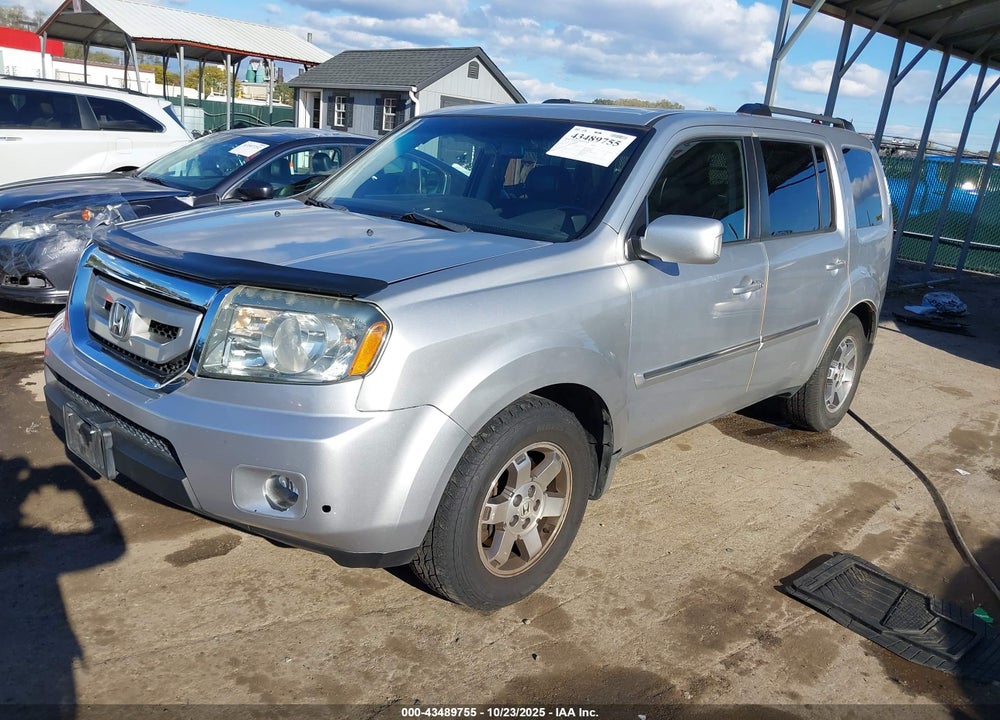 2010 HONDA PILOT TOURING VIN: 5FNYF4H93AB006907