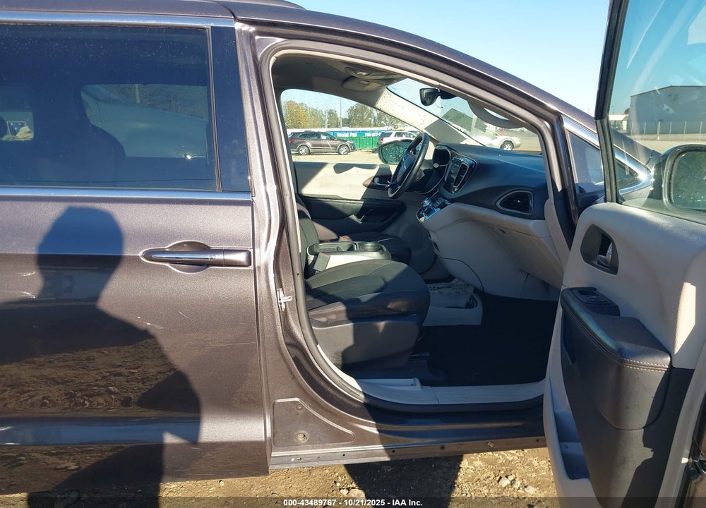 2019 CHRYSLER PACIFICA TOURING PLUS VIN: 2C4RC1FG4KR594111