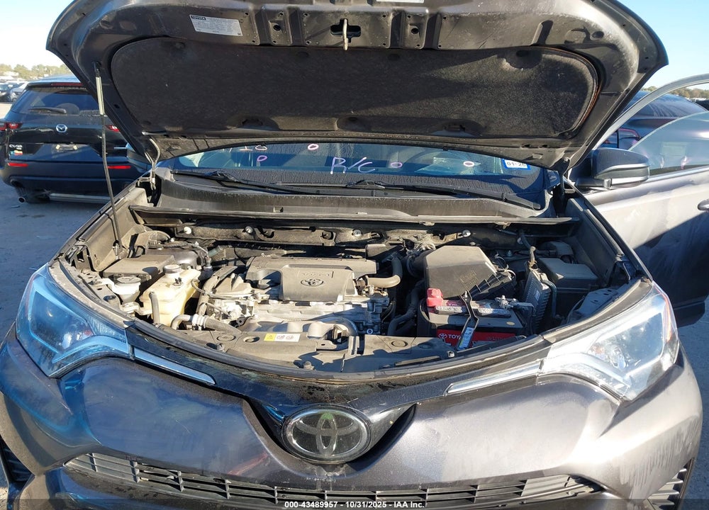 2017 TOYOTA RAV4 VIN: JTMZFREV0HJ702601