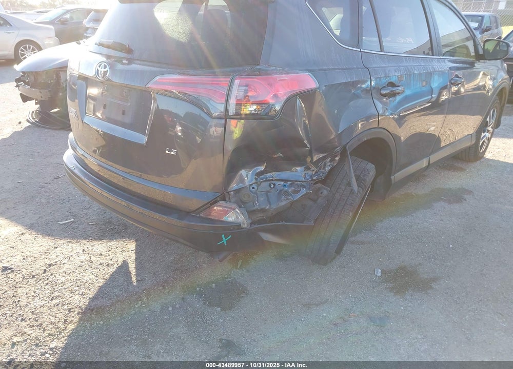 2017 TOYOTA RAV4 VIN: JTMZFREV0HJ702601