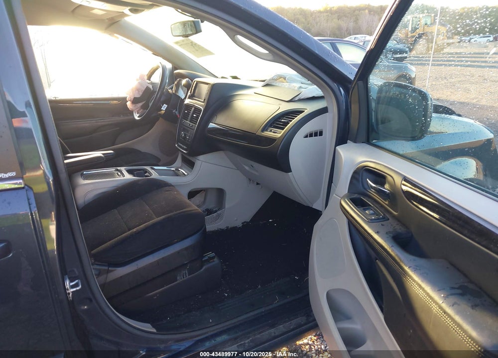 2013 DODGE GRAND CARAVAN CREW VIN: 2C4RDGDGXDR781021