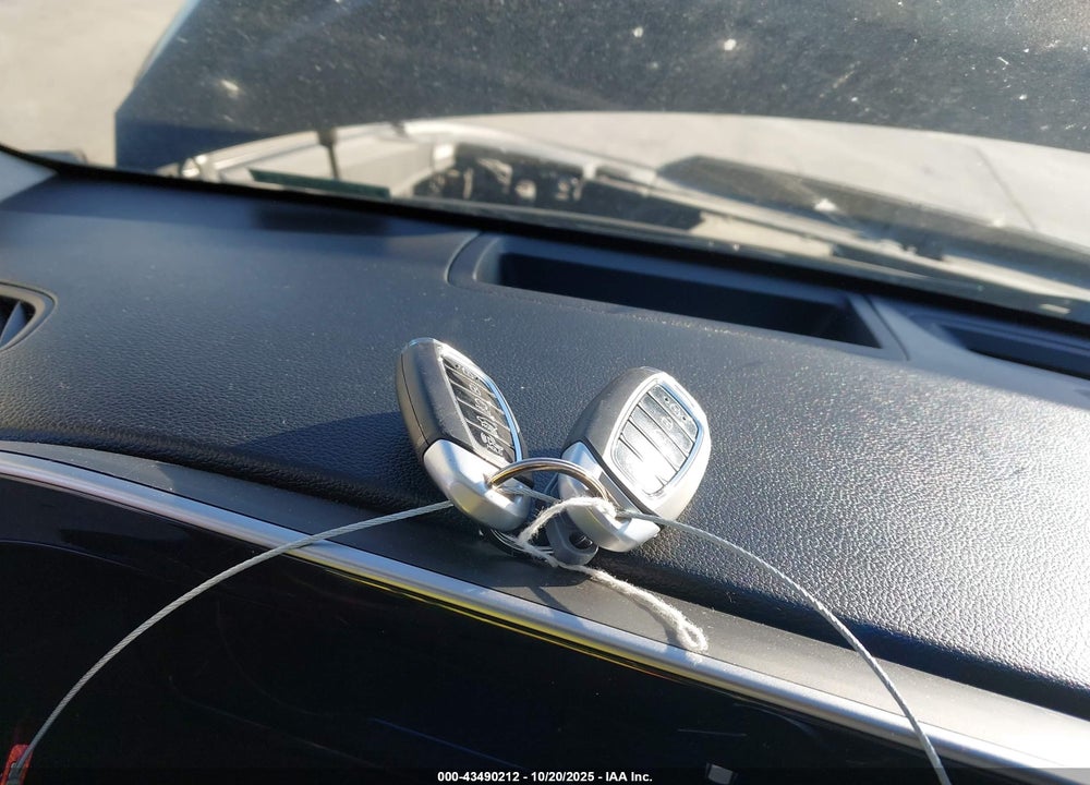 2021 HYUNDAI PALISADE VIN: KM8R5DHE2MU318146