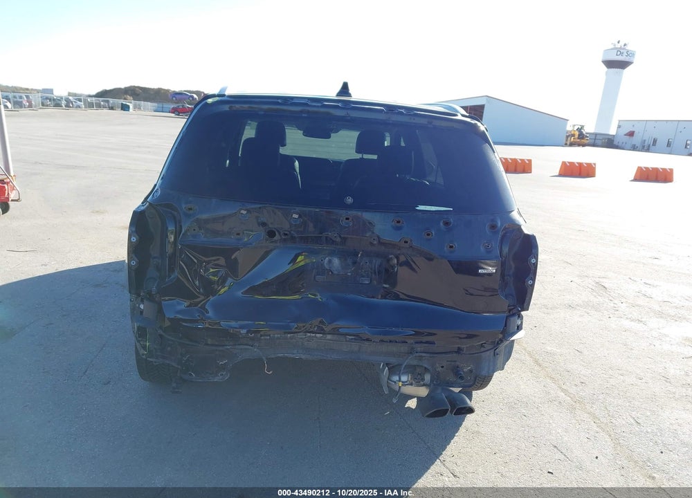 2021 HYUNDAI PALISADE VIN: KM8R5DHE2MU318146
