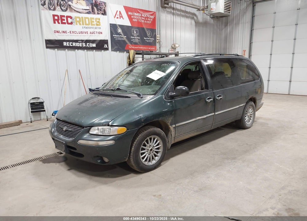 2000 CHRYSLER TOWN & COUNTRY LIMITED VIN: 1C4GP64L7YB653460