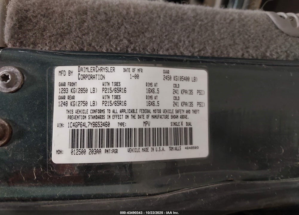 2000 CHRYSLER TOWN & COUNTRY LIMITED VIN: 1C4GP64L7YB653460
