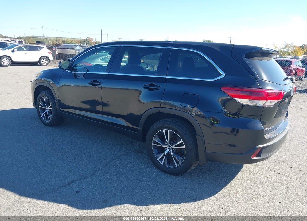 2019 TOYOTA HIGHLANDER VIN: 5TDBZRFH4KS712754