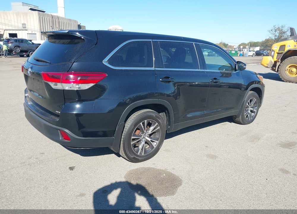 2019 TOYOTA HIGHLANDER VIN: 5TDBZRFH4KS712754