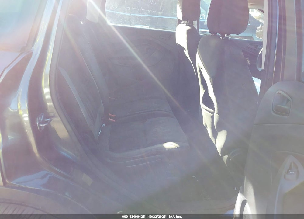 2016 FORD ESCAPE S VIN: 1FMCU0F79GUC19012