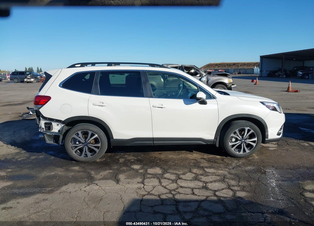2023 SUBARU FORESTER LIMITED VIN: JF2SKAPC5PH427549