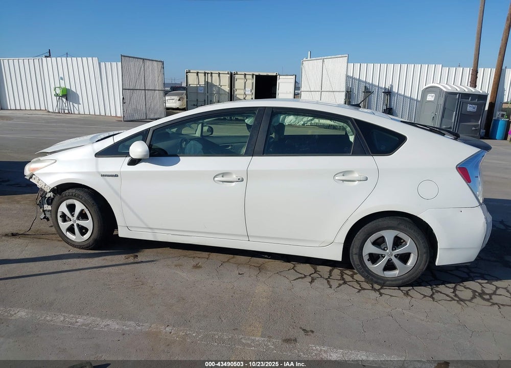 2013 TOYOTA PRIUS FOUR VIN: JTDKN3DU5D5631392