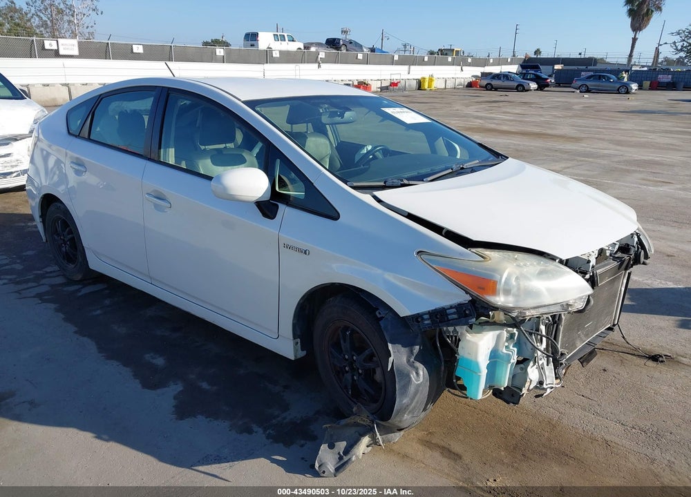 2013 TOYOTA PRIUS FOUR VIN: JTDKN3DU5D5631392