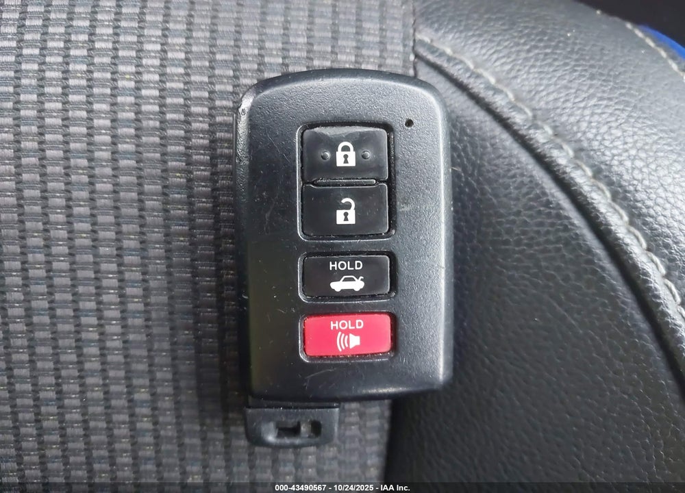 2019 TOYOTA COROLLA VIN: 2T1BURHE8KC197848