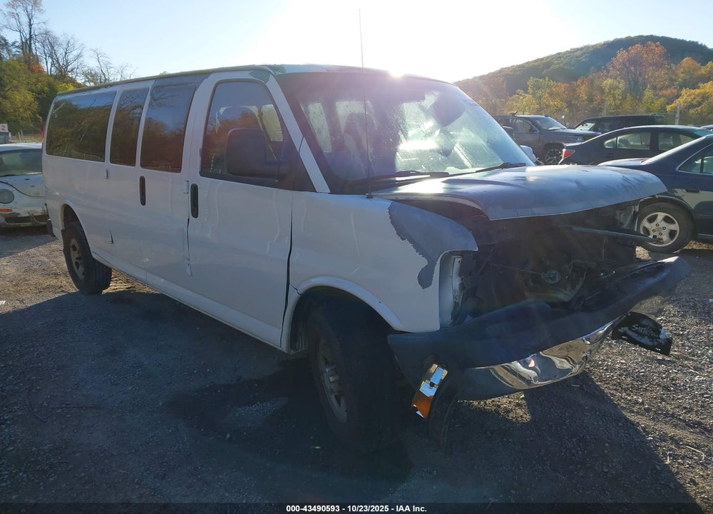 2007 CHEVROLET EXPRESS LS VIN: 1GAHG39U571243354