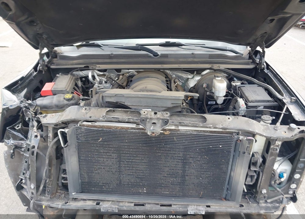 2017 CHEVROLET SUBURBAN LT VIN: 1GNSKHKC8HR109975