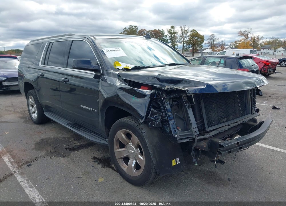 2017 CHEVROLET SUBURBAN LT VIN: 1GNSKHKC8HR109975