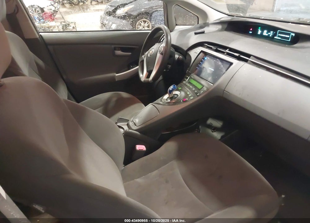 2011 TOYOTA PRIUS TWO VIN: JTDKN3DU8B1378329