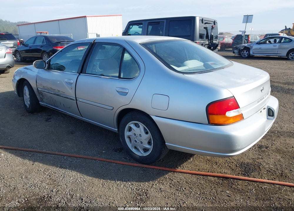 1999 NISSAN ALTIMA GLE/GXE/SE/SE-L/XE VIN: 1N4DL01D4XC126810