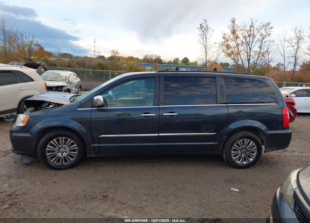 2013 CHRYSLER TOWN & COUNTRY TOURING-L VIN: 2C4RC1CG0DR677204