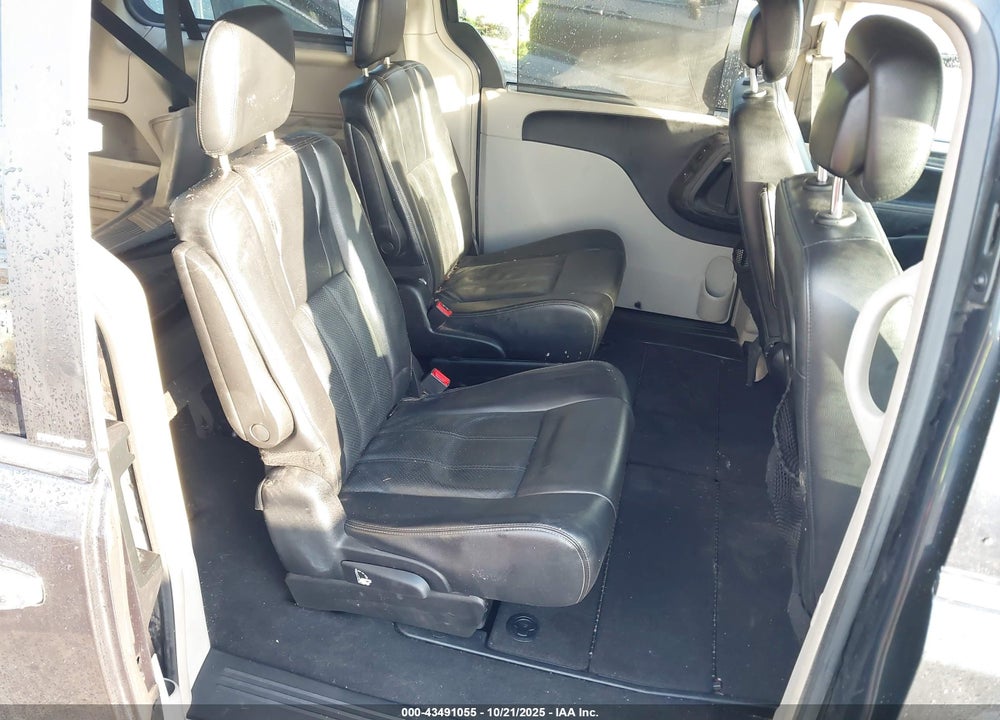 2013 CHRYSLER TOWN & COUNTRY TOURING-L VIN: 2C4RC1CG0DR677204