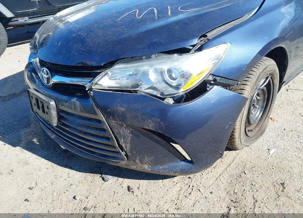 2017 TOYOTA CAMRY LE VIN: 4T1BF1FK5HU657124
